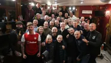 Nick Anderton: DT y jugadores del Bristol Rovers se raparon en apoyo a compañero con cáncer