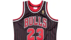 NBA: Mitchell &amp; Ness saca colección de ropa para el partido entre Bulls vs Pistons en Francia