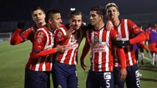 Chivas en festejo de gol