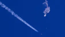 China amenaza a entidades de Estados Unidos por derribo de globo