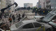 Turquía: Nuevo terremoto de magnitud 6.4 sacude al país turco