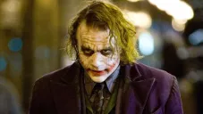 Hombre disfrazado de ‘Joker’ detenido por asaltar con un machete en la CDMX