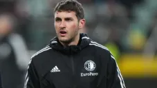 Santiago Giménez previo a la Europa League