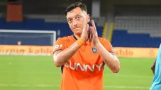 Mesut Özil, campeón del Mundo en 2014, anunció su retiro del futbol a los 34 años