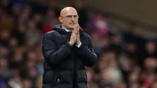 Luis de la Fuente durante el partido vs Escocia