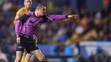 Hernández fue sancionado con 12 encuentros tras agredir a jugador de León