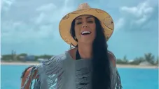 Gómez Mont disfruta las vacaciones en la playa