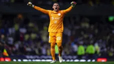 Malagón detuvo un penal en los últimos minutos