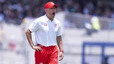 Ignacio Ambriz molesto en la derrota de Toluca ante Pumas