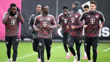 Bayern busca la remontada de tres goles, al menos