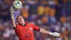 Nahuel Guzmán ante el Puebla