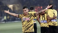 Orbelín celebró de una manera bastante peculiar el campeonato del AEK