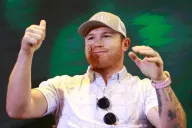 Canelo Álvarez durante la conferencia de prensa