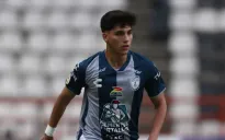 Kevin Álvarez en un juego del Pachuca