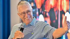 Ricardo Salinas Pliego se burla de quejas por comerciales en Final