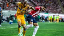 Luis Quiñones en la Final ante Chivas