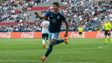 Pulido en celebración de gol