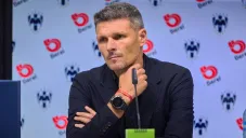 Tano Ortiz en su presentación con Rayados