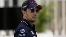 Checo Pérez tiene que concentrarse más en si mismo, según Prost