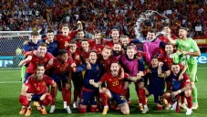 Selección Española festejando su pase a la Final de Nations League