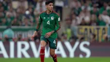 Edson Álvarez recibe oferta inicial del Borussia Dortmund para salir del Ajax