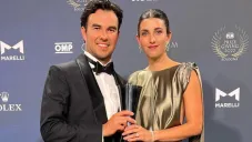 Checo Pérez y Carola Martínez en un evento de Red Bull