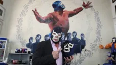 Blue Demon Jr. celebra aniversario de su galería