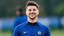 Mason Mount entrenando con el Chelsea