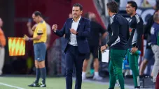 Jimmy Lozano dirigiendo a la Selección Mexicana