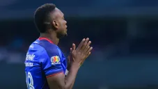 Diber Cambindo defiende a Sebastián Jurado tras su oso en derrota de Cruz Azul ante Toluca: 'Es un grande'