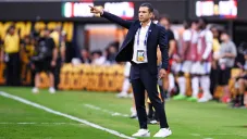 Lozano durante un juego de Copa Oro