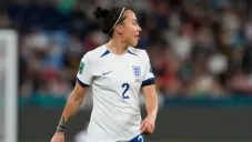 Lucy Bronze rechaza saludar a la árbitra del Inglaterra-China del Mundial Femenil