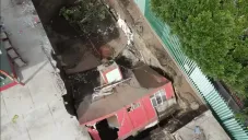 Gimnasio cayó en un socavón