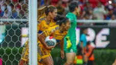 Tigres Femenil rescata empate en el Akron ante Chivas y mantiene el liderato