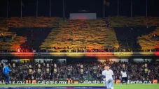 Estadio de Pumas de noche