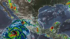 Huracán Hilary es categoría 3 y se dirige rumbo a la península de Baja California