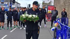 ¡Vaya gesto! Liverpool olvidó la rivalidad y rindió homenaje a aficionado de Everton que falleció