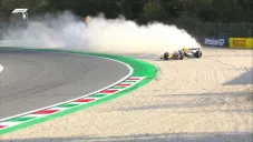 Checo Pérez sobre su choque en la segunda práctica: 'Toqué la grava y se acabó el juego'