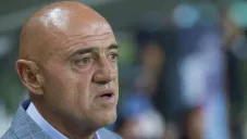 Chelis hace el ridículo en vivo al sugerir que Luis Romo juegue con Cruz Azul ante América