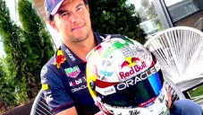 Checo Pérez celebrará su carrera número 250 en F1 con casco especial en el GP de Singapur