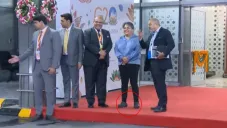 Raquel Buenrostro asistió en crocs a la reunión del G20