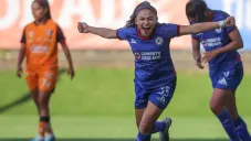 Renata Huerta en celebración de gol ante Atlas