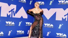 Miley Cyrus en la alfombra roja