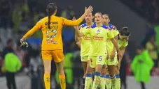 América celebra la victoria en el Clásico Femenil