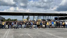 La porra de Tigres en la carretera rumbo a Guadalajara