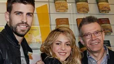 Shakira con Piqué y su exsuegro Joan Piqué
