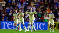 América venció a Querétaro con polémica