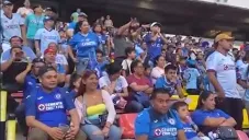 Aficionados de Cruz Azul abuchean al equipo tras la derrota