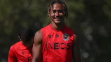 Alexis Beka Beka en un entrenamiento de Niza