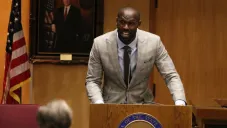 El exjugador de los Raiders